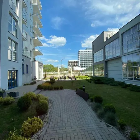 Apartament Prywatny Salon Z Aneksem Kuchennym I Sypialnia W Hotelu Diva Kolobrzeg Exterior photo