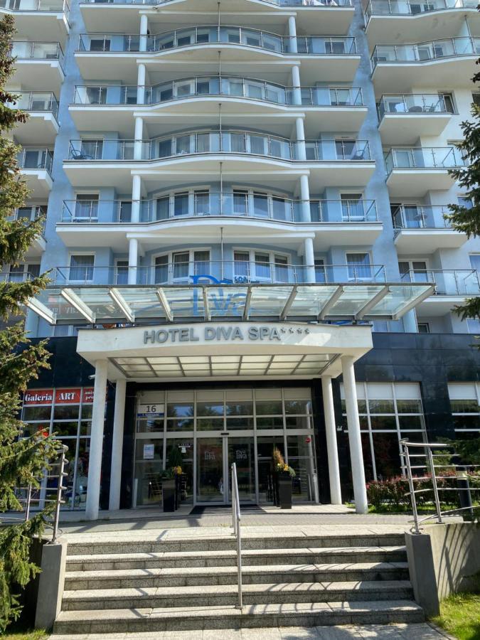 Prywatny Salon Z Aneksem Kuchennym I Sypialnia W Diva Kołobrzeg