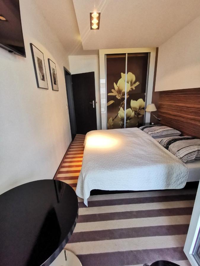 Prywatny Salon Z Aneksem Kuchennym I Sypialnia W Diva Appartamento *