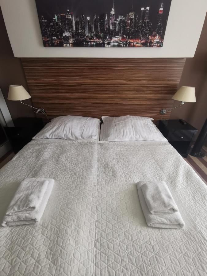 Prywatny Salon Z Aneksem Kuchennym I Sypialnia W Diva Appartamento Kołobrzeg